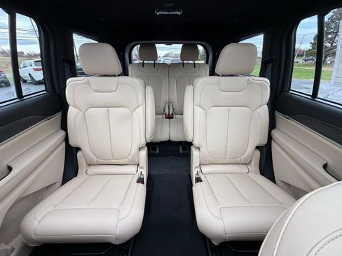 Certified 2024 Jeep Grand Cherokee L Limited w/ Luxury Tech Group II image 32