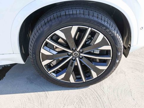 New 2026 Volvo XC90 B6 Plus w/ Protection Package Premier image 14