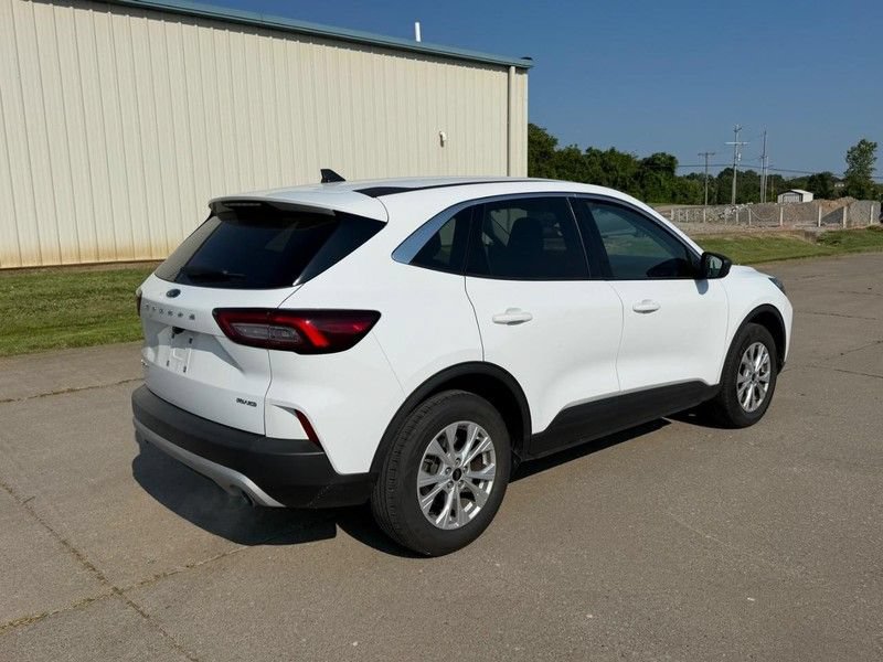 Used 2024 Ford Escape Active AWD/4WD image 4