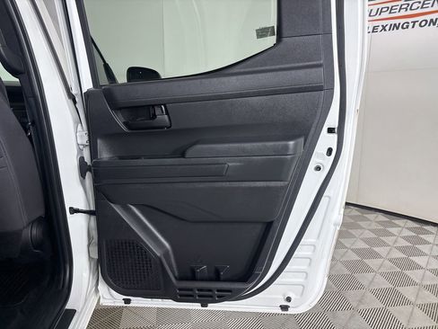 Used 2024 Toyota Tacoma SR AWD/4WD image 23