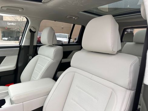 Certified 2025 Hyundai Santa Fe Calligraphy image 27