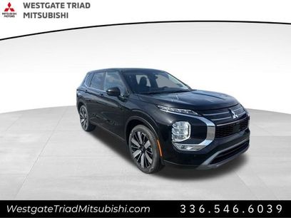 New 2025 Mitsubishi Outlander SE