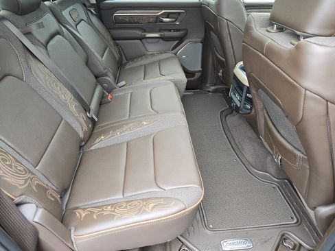 Used 2025 RAM 1500 Limited image 33