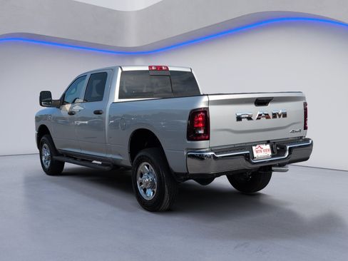 New 2026 RAM 2500 Tradesman AWD/4WD image 4