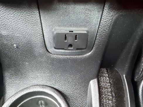 Used 2013 Jeep Wrangler Unlimited Rubicon w/ Dual Top Group AWD/4WD image 26