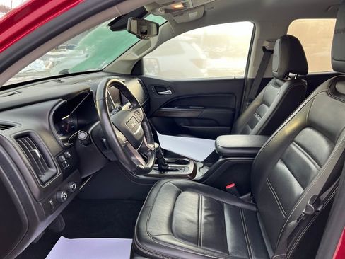 Used 2019 GMC Canyon Denali image 7