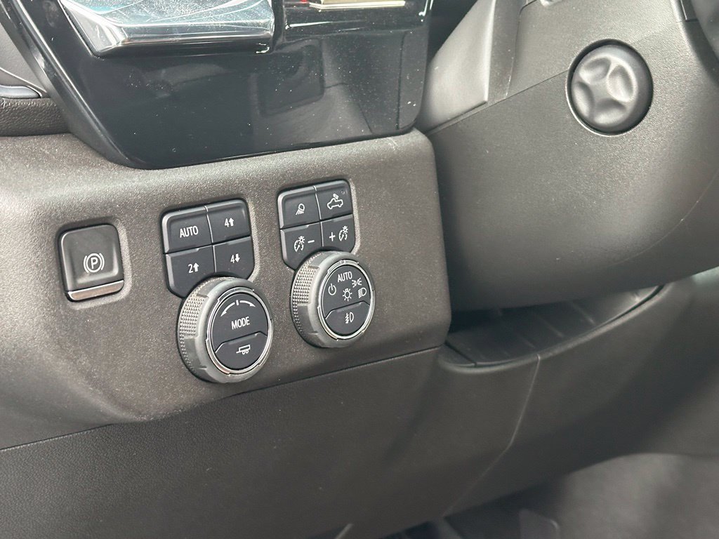 Certified 2023 Chevrolet Silverado 1500 High Country w/ Max Trailering Package AWD/4WD image 33