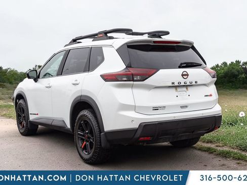 Used 2025 Nissan Rogue SV AWD/4WD image 24