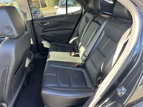 Used 2022 Chevrolet Equinox Premier image 19