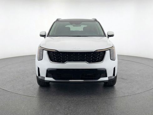 Used 2024 Kia Sorento S AWD/4WD image 2