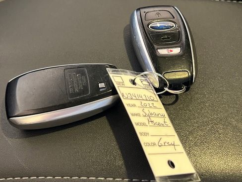 Used 2022 Subaru Ascent Onyx Edition image 32