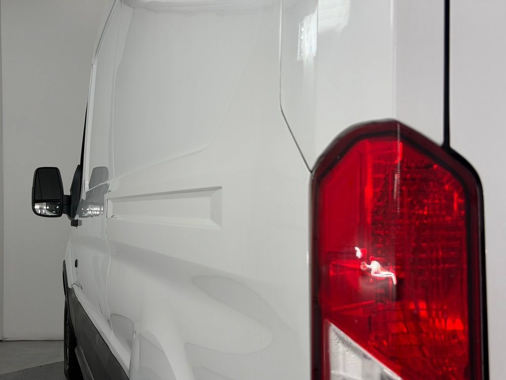 Used 2019 Ford Transit 250 148 Medium Roof RWD image 45