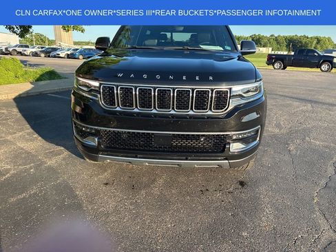 Used 2022 Jeep Wagoneer Series III w/ Flexible Seating Group AWD/4WD image 2