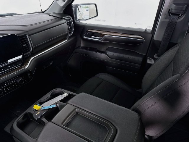 Used 2024 Chevrolet Silverado 1500 RST w/ Protection Package AWD/4WD image 24