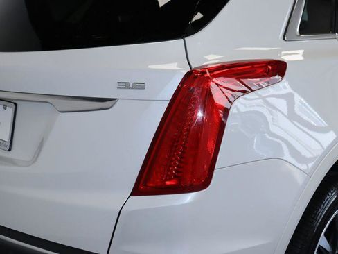 Used 2019 Cadillac XT5 Premium Luxury AWD/4WD image 14