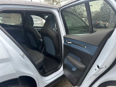 New 2026 Volvo EX30 Ultra image 13