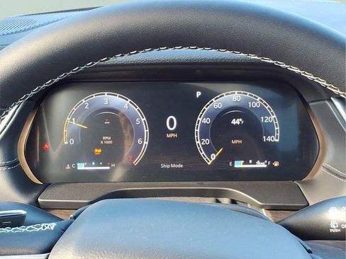 New 2025 Jeep Grand Cherokee Limited AWD/4WD image 23