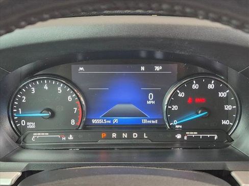 Used 2021 Ford Explorer XLT RWD image 9