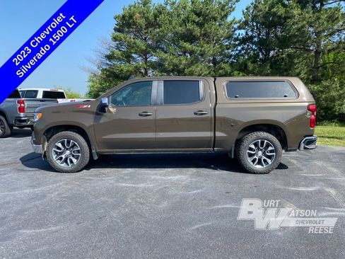 Used 2023 Chevrolet Silverado 1500 LT AWD/4WD image 5