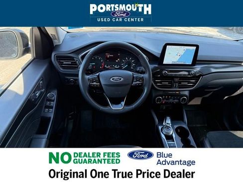 Certified 2022 Ford Escape SEL w/ SEL Stealth AWD Package image 7