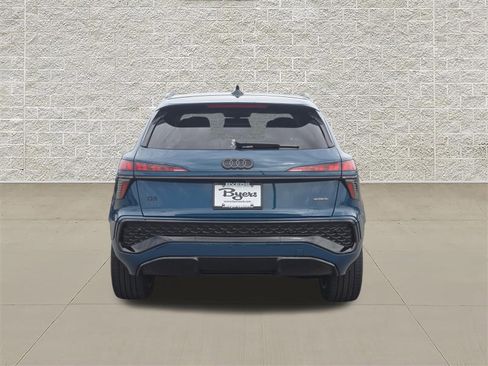 New 2026 Audi Q3 quattro 2.0T AWD/4WD image 6