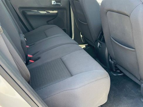 Used 2010 Ford Edge SE FWD image 19