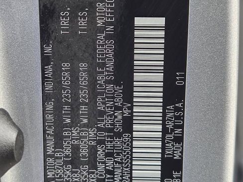 Used 2025 Toyota Highlander LE FWD image 32