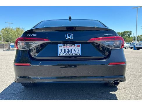 Used 2024 Honda Civic Sport image 4