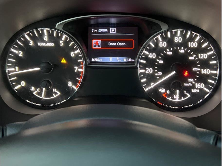 Used 2019 Nissan Pathfinder SV w/ SV Tech Package AWD/4WD image 14