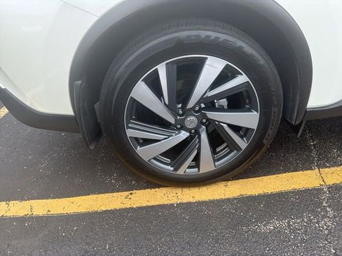 Used 2024 Nissan Murano Platinum w/ Cargo Package AWD/4WD image 3