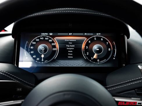 Used 2024 Aston Martin DB12 Coupe image 27