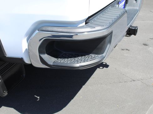 Used 2019 Chevrolet Silverado 1500 LT w/ True North Edition AWD/4WD image 17