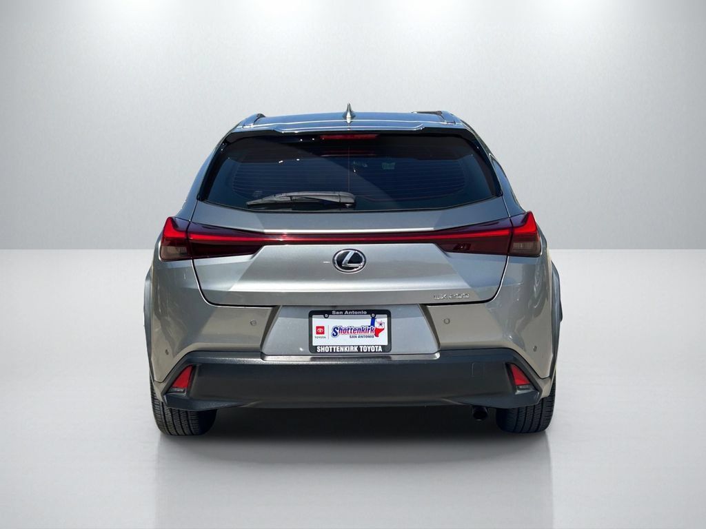 Used 2021 Lexus UX 200 w/ Premium Package FWD image 6