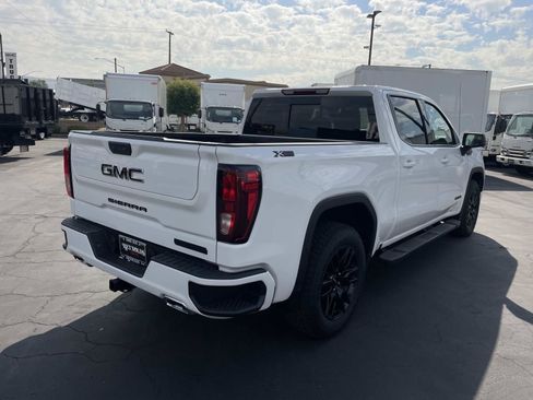 New 2026 GMC Sierra 1500 Elevation image 5