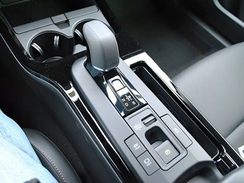 New 2026 Toyota Prius XLE image 15