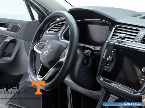 Used 2023 Volkswagen Tiguan SE image 34