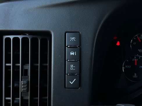 Used 2024 Chevrolet Express 3500 LT w/ LT Preferred Equipment Group image 30