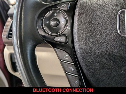 Used 2017 Honda Accord EX-L image 8