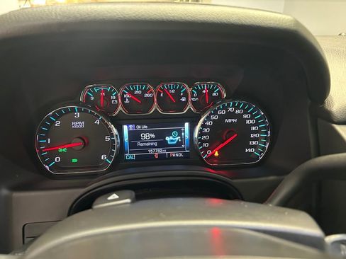 Used 2019 Chevrolet Tahoe LT image 11