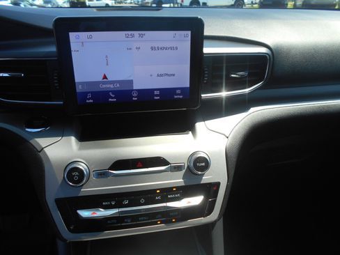 Used 2023 Ford Explorer XLT w/ Equipment Group 202A image 9