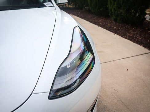 Used 2023 Tesla Model 3 Performance image 5