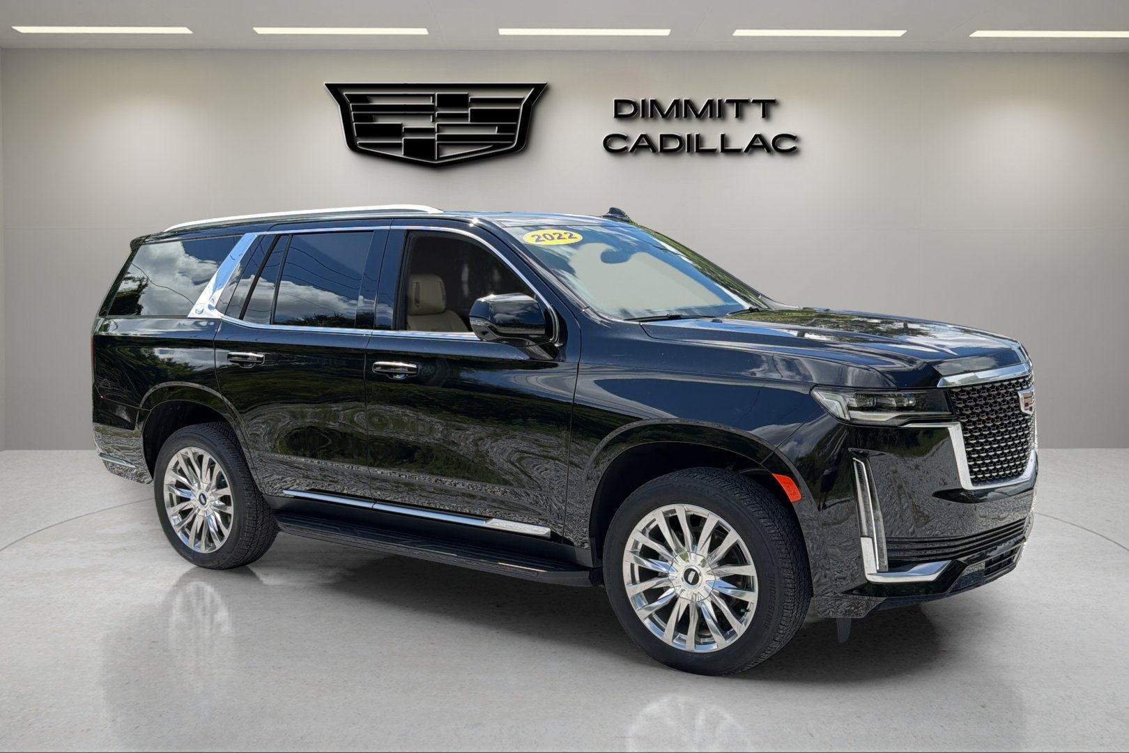Certified 2022 Cadillac Escalade Premium Luxury RWD image 3