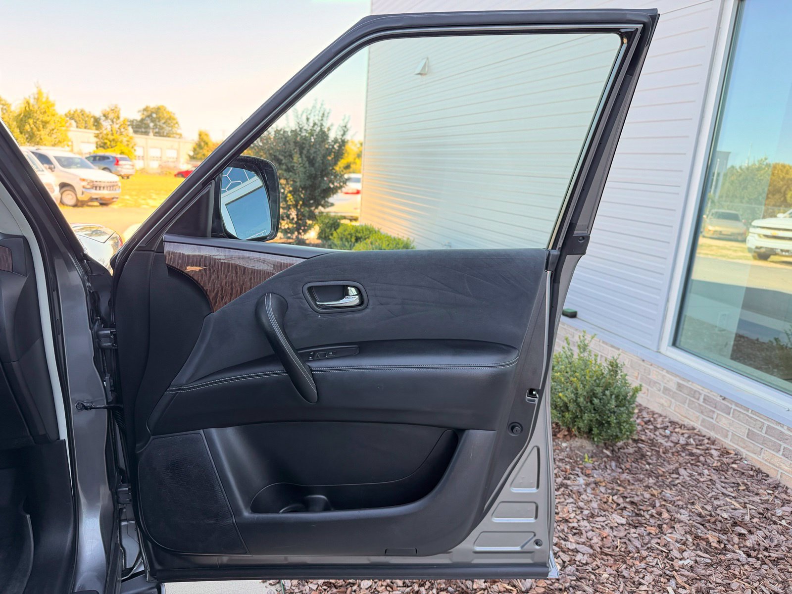 Used 2019 Nissan Armada SV w/ Driver Package RWD image 39