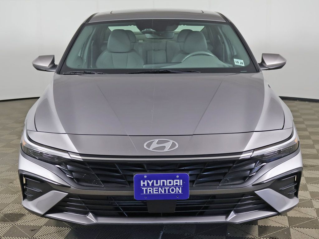 Certified 2024 Hyundai Elantra SEL w/ Convenience Package FWD image 12