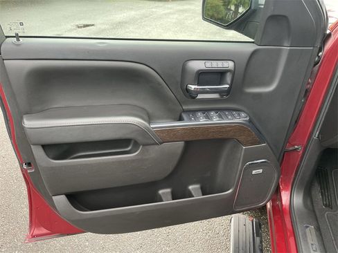 Used 2018 GMC Sierra 1500 Denali w/ Denali Ultimate Package image 21