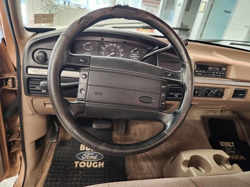 Used 1995 Ford F150 XLT image 16