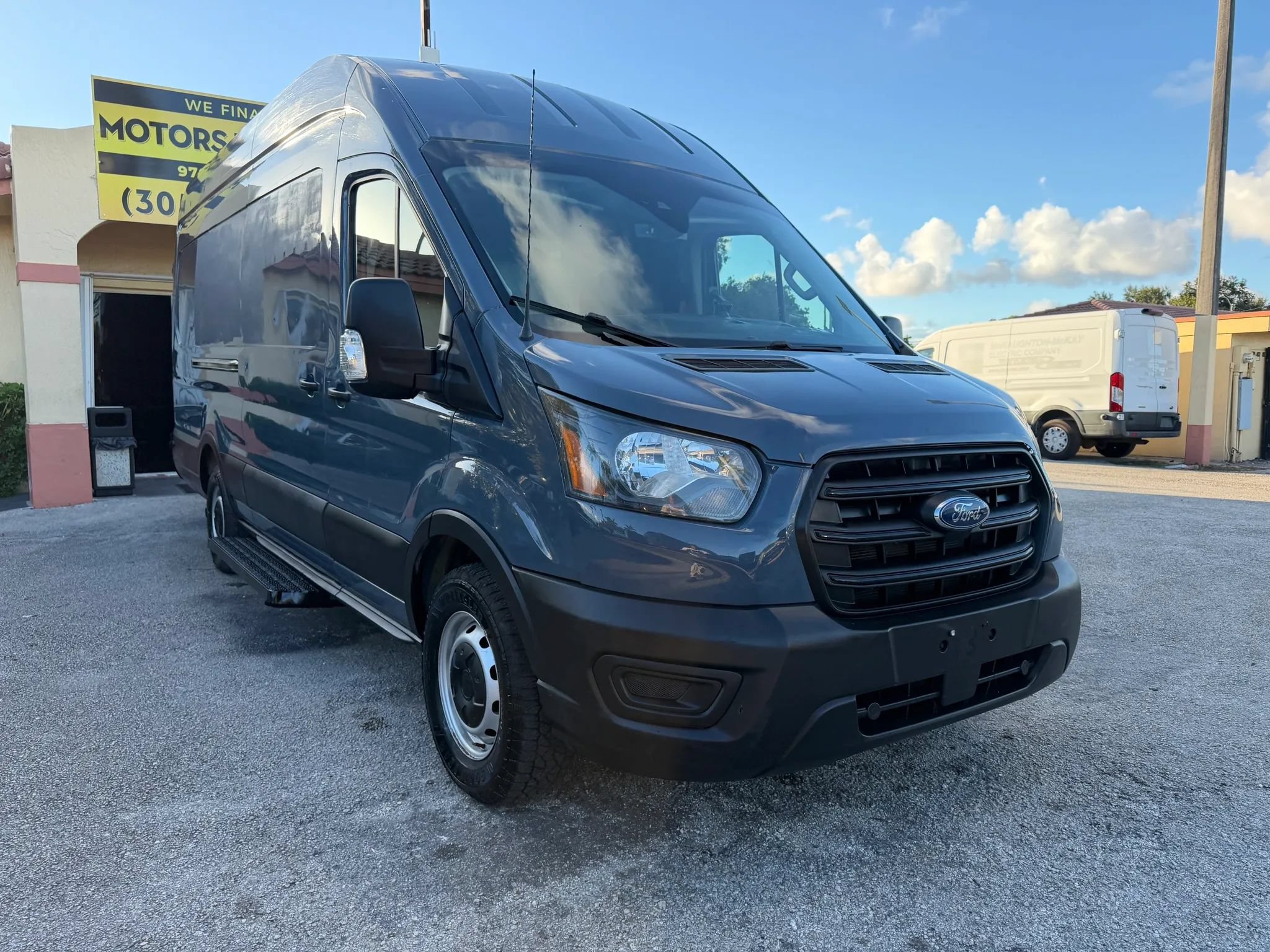 Used 2020 Ford Transit 250 148 High Roof Extended RWD image 7