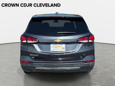 Used 2022 Chevrolet Equinox LT w/ Driver Convenience Package FWD image 6