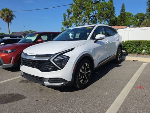 Certified 2024 Kia Sportage EX FWD image 6