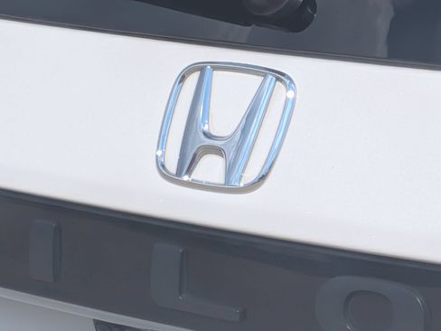 Certified 2023 Honda Pilot Touring image 31